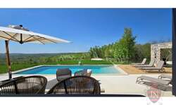 Kuca, Motovun, prodaja, 790000 €, 200 m2