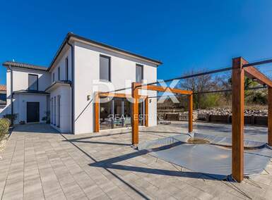 Kuca, Dobrinj, Rasopasno, prodaja, 950000 €, 222 m2