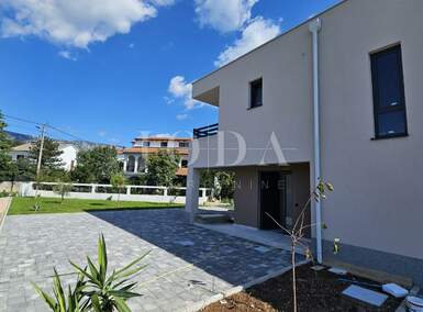 Trosoban stan, Crikvenica, Jadranovo, prodaja, 255000 €, 72 m2