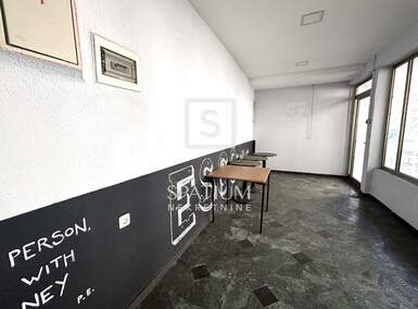 Poslovni prostor, Rijeka, Centar, najam, 1000 €, 75 m2