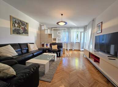 Trosoban stan, Rijeka, Marčeljeva Draga, najam, 900 €, 87 m2