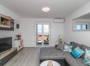 Dvosoban stan, Poreč, prodaja, 184000 €, 46 m2