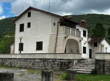Kuca, Motovun, prodaja, 550000 €, 400 m2