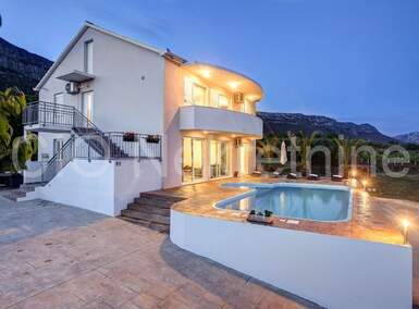 Kuca, Kaštela, Kaštel Sućurac, prodaja, 490000 €, 250 m2