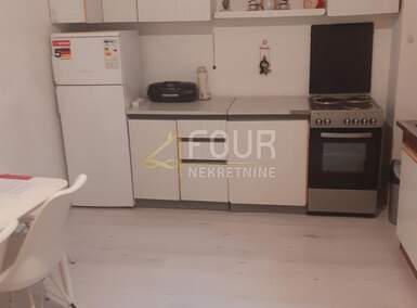 Jednosoban stan, Rijeka, Centar, najam, 400 €, 40 m2
