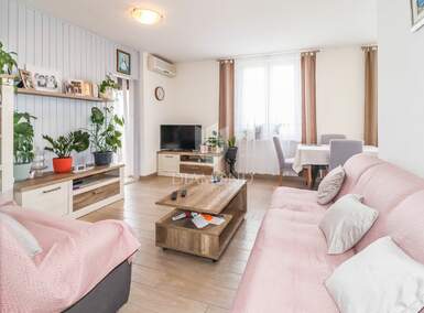 Dvosoban stan, Rovinj, prodaja, 255000 €, 62 m2