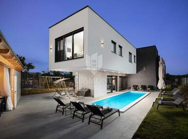 Kuca, Medulin, prodaja, 965000 €, 400 m2
