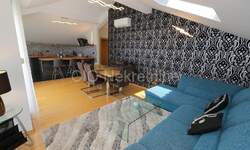Trosoban stan, Split, najam, 1600 €, 85 m2