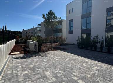 Dvosoban stan, Rovinj, prodaja, 572250 €, 109 m2