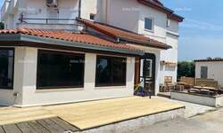 Poslovni prostor, Pula, Štinjan, prodaja, 365000 €, 141 m2