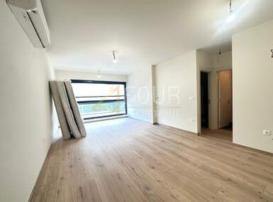Trosoban stan, Poreč, prodaja, 265723 €, 56 m2