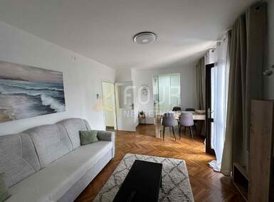 Trosoban stan, Poreč, prodaja, 290000 €, 94 m2