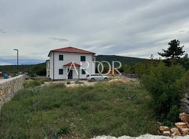 Kuca, Vrbnik, prodaja, 650000 €, 152 m2