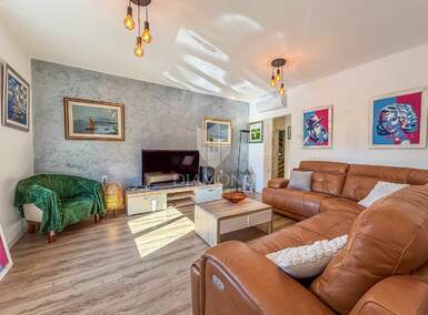 Trosoban stan, Umag, prodaja, 268000 €, 73 m2