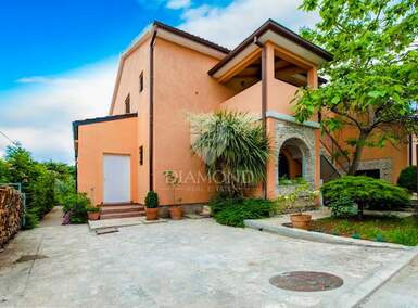 Kuca, Rovinj, prodaja, 900000 €, 360 m2