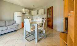 Trosoban stan, Brtonigla, Karigador, prodaja, 320000 €, 71 m2