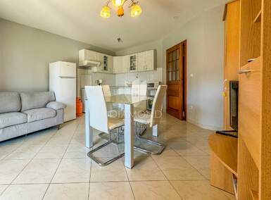 Trosoban stan, Brtonigla, Karigador, prodaja, 320000 €, 71 m2