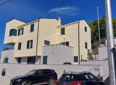 Trosoban stan, Mali Lošinj, prodaja, 369000 €, 99 m2