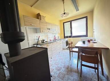 Dvosoban stan, Pula, Monte Zaro, najam, 500 €, 60 m2