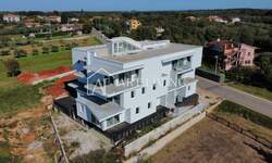 Trosoban stan, Umag, prodaja, 372500 €, 74 m2