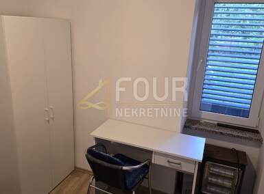 Jednosoban stan, Rijeka, Podmurvice, najam, 250 €, 13 m2