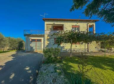 Kuca, Buje, prodaja, 550000 €, 300 m2