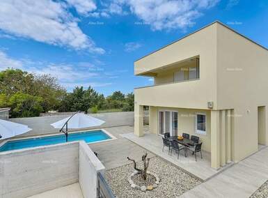 Kuca, Peroj, prodaja, 540000 €, 125 m2