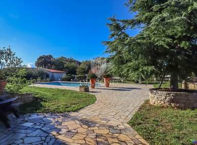 Kuca, Pula, Veli vrh, prodaja, 987000 €, 490 m2