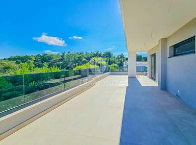 Trosoban stan, Umag, prodaja, 394999 €, 101 m2
