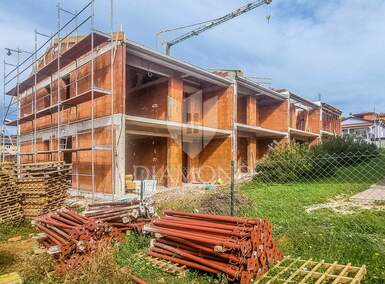 Dvosoban stan, Rovinj, Rovinjsko Selo, prodaja, 243200 €, 66 m2