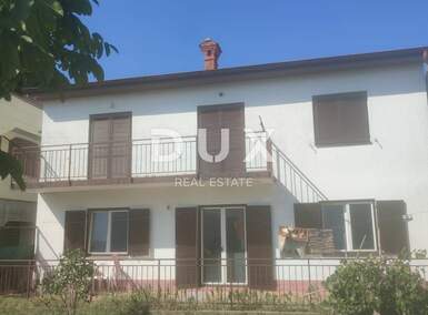 Kuca, Pula, Valdebek, prodaja, 375000 €, 159 m2