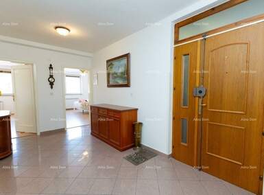 Dvosoban stan, Pula, prodaja, 275000 €, 108 m2