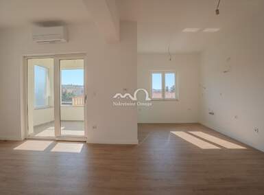 Trosoban stan, Šibenik, Žaborić, prodaja, 195000 €, 75 m2