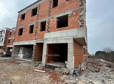 Trosoban stan, Pula, prodaja, 400000 €, 135 m2