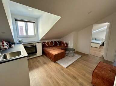 Trosoban stan, Rijeka, Centar, najam, 850 €, 50 m2