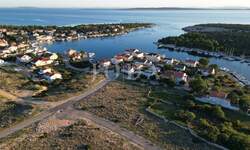 Trosoban stan, Pag, Šimuni, prodaja, 360000 €, 100 m2