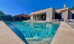 Kuca, Labin, prodaja, 500000 €, 130 m2