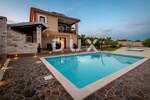 Kuca, Pula, Monteserpo - Komunal, prodaja, 750000 €, 150 m2