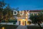 Kuca, Buje, prodaja, 1200000 €, 288 m2