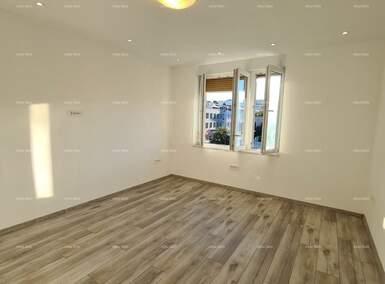 Dvosoban stan, Pula, prodaja, 335000 €, 72 m2