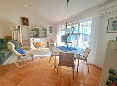 Trosoban stan, Poreč, prodaja, 230000 €, 83 m2
