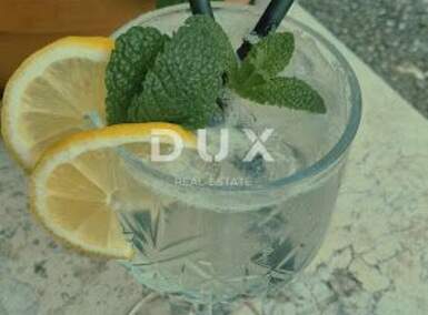 Poslovni prostor, Pula, Centar, prodaja, 156000 €, 61 m2