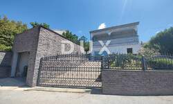 Kuca, Novi Vinodolski, Klenovica, prodaja, 480000 €, 210 m2