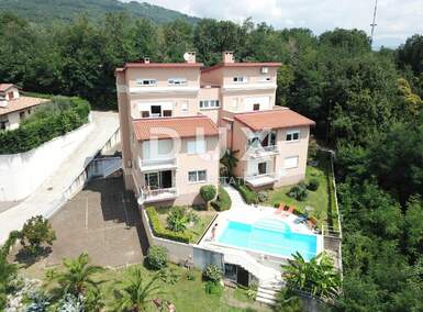 Cetvorosoban stan, Opatija, Ičići, prodaja, 370000 €, 100 m2