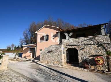Kuca, Gračišće, prodaja, 290000 €, 135 m2