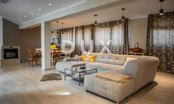 Stan, Medulin, prodaja, 800000 €, 250 m2