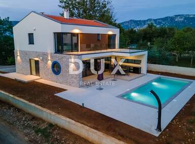 Kuca, Labin, prodaja, 747000 €, 283 m2