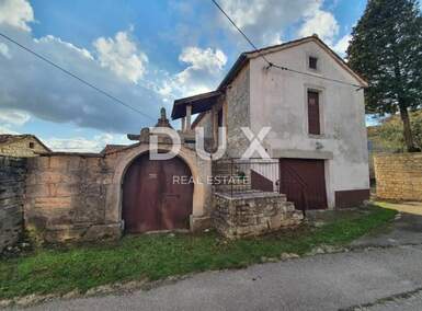 Kuca, Tinjan, prodaja, 339000 €, 216 m2