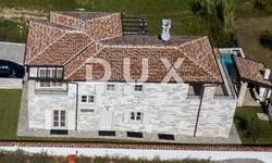 Kuca, Buje, Momjan, prodaja, 1500000 €, 334 m2