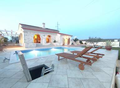 Kuca, Brtonigla, prodaja, 675500 €, 143 m2